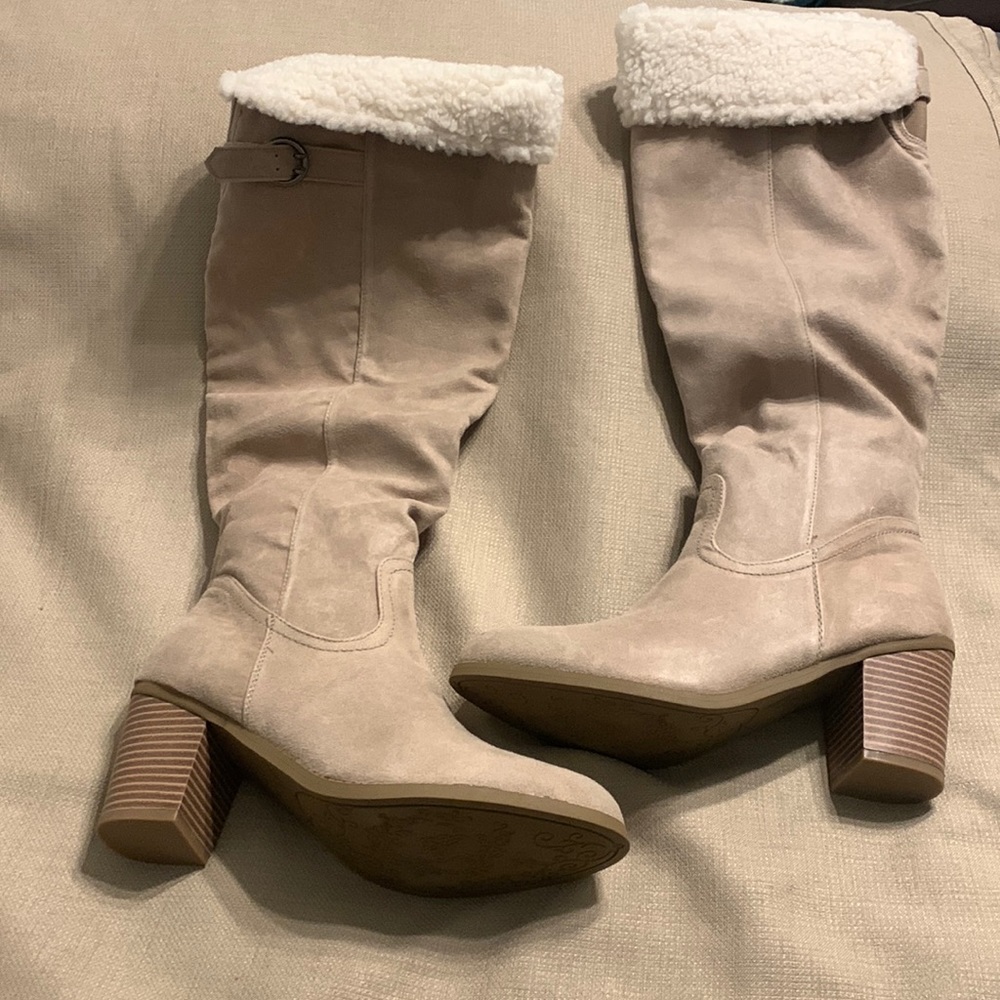 Sugar Winnie Tall Boots Like New